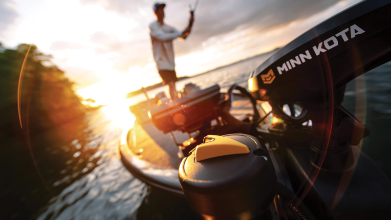 Humminbird MEGA Live TargetLock gives anglers the ability to use their Minn Kota Spot-Lock and Humminbird MEGA Live independently of each other.